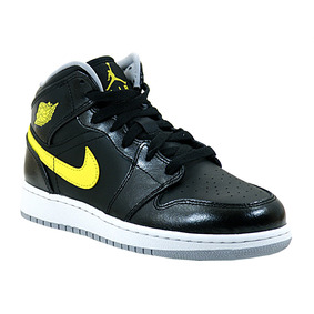 jordan 1 negro con amarillo