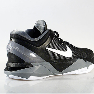 Nike Zoom Kobe VII System "Night" (001/negro/blanco)