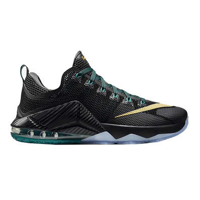 Lebron XII Low "SVSM" (070/negro/metalic gold/ radiant esmeralda)