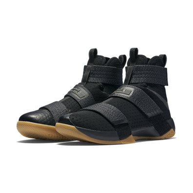 LeBron Soldier 10 SFG "Black Gum" (009/black/mtlc dark grey/gum yellow)