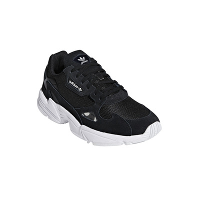 Adidas falcon negras mujer sale