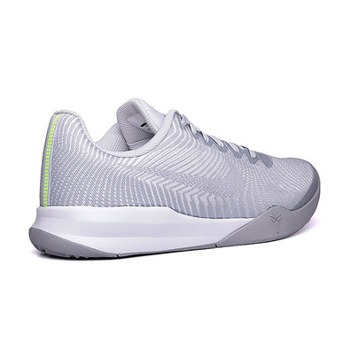 Kobe Mentality II "Altaica" (102/white/pure platinum/bright crimson/grey wolf)