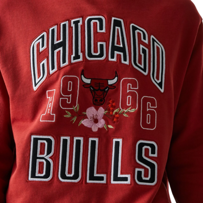 New Era NBA Chicago Bulls Floral Oversized Crew Neck Sweater