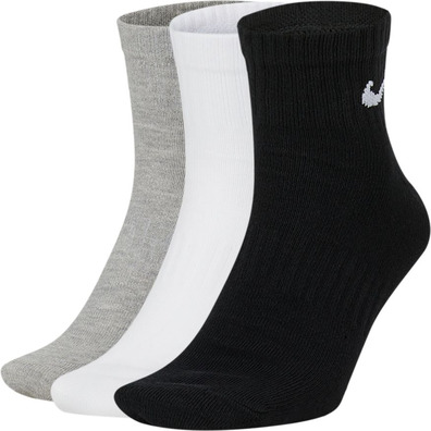 Nike Everyday Lightweight Training Ankle Socks (3 Pairs)