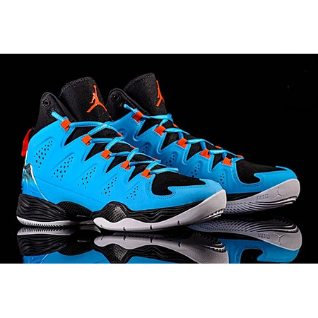 Jordan Melo M10 "Powder Blue" (407/celeste/negro/blanco/naranja)