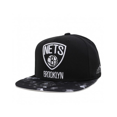 Adidas NBA Gorra Brooklyn Nets Winter Hoops (negro/amarillo)