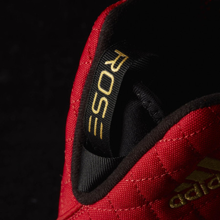 Adidas D Rose Dominate "Deadpool" (rojo/negro/oro)