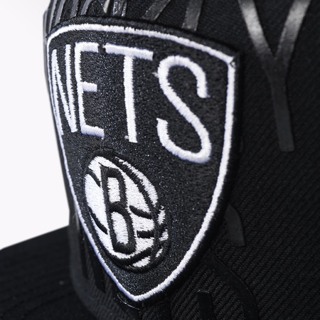 Adidas NBA Gorra Brooklyn Nets Anthem Hat (negro/blanco)