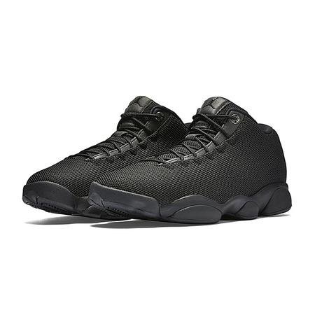 Jordan Horizon Low "Triple Black" (010)