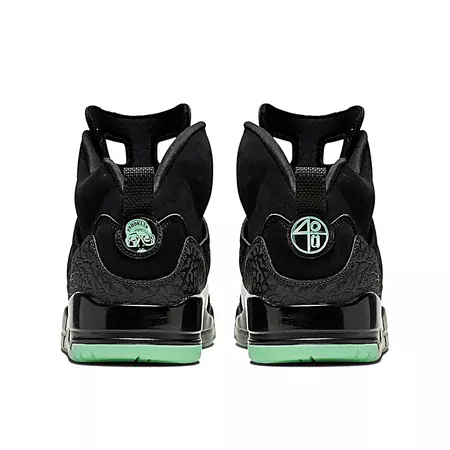 Jordan Spizike "White Green Glow"