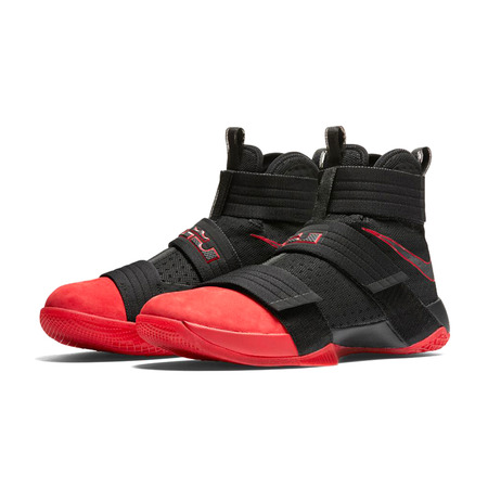 LeBron Soldier 10 SFG "Bulls" (060/black/red/black)