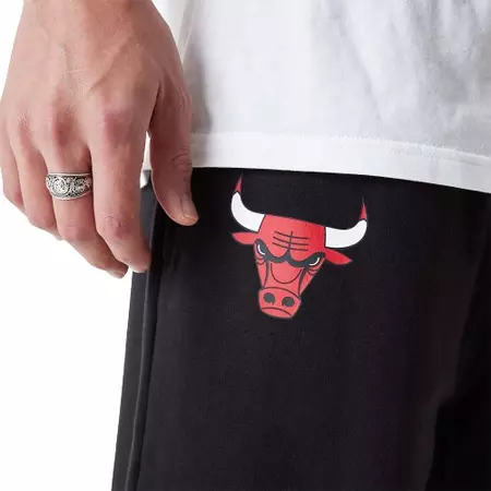 New Era NBA Chicago Bulls NBA Logo Joggers "Black"