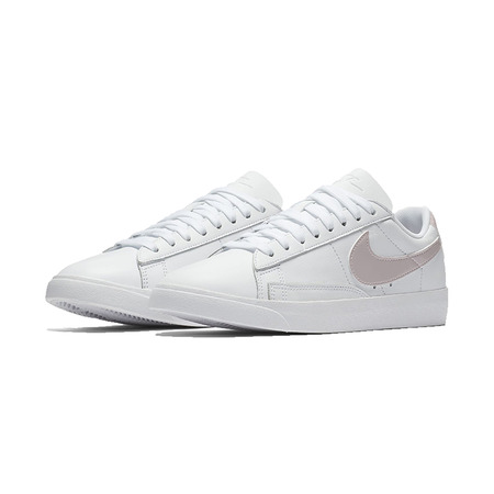 Nike Blazer Low LE W "Pink Glow" (105)