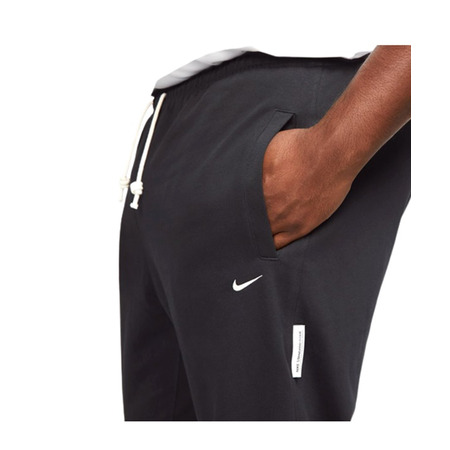 Nike Dri-FIT Standard Issue Pant