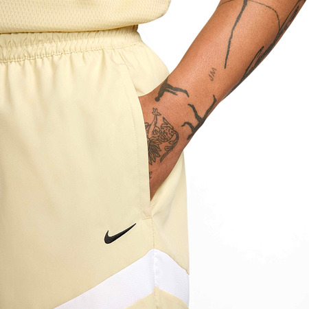 Nike Icon Woven Dri Fit Short 15 cm "Team Gold"