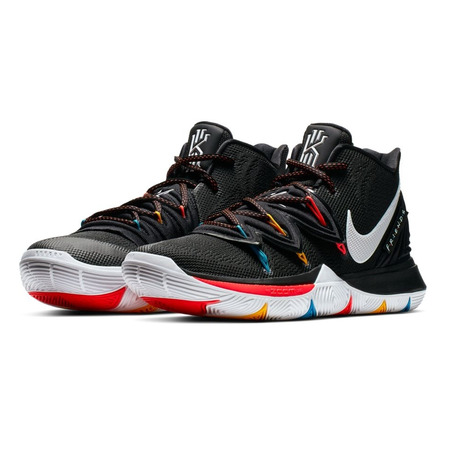 NIke Kyrie 5 x Friends