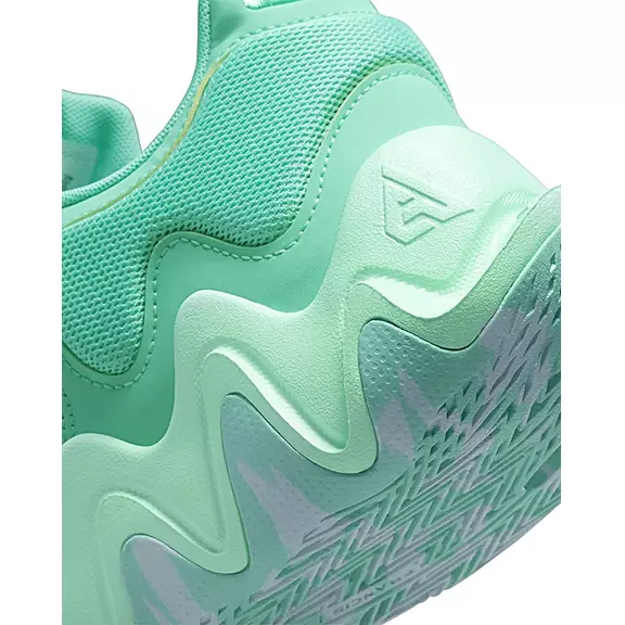 Giannis Immortality 2 "Light Menta"