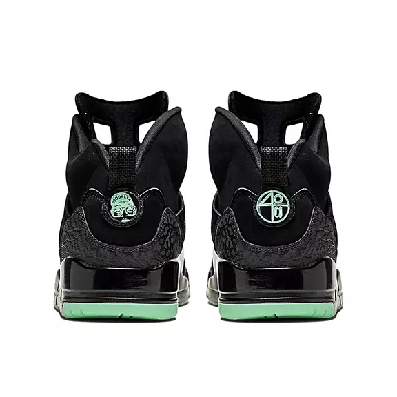 Jordan Spizike "White Green Glow"