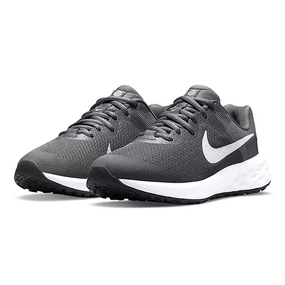 Nike Revolution 6NN