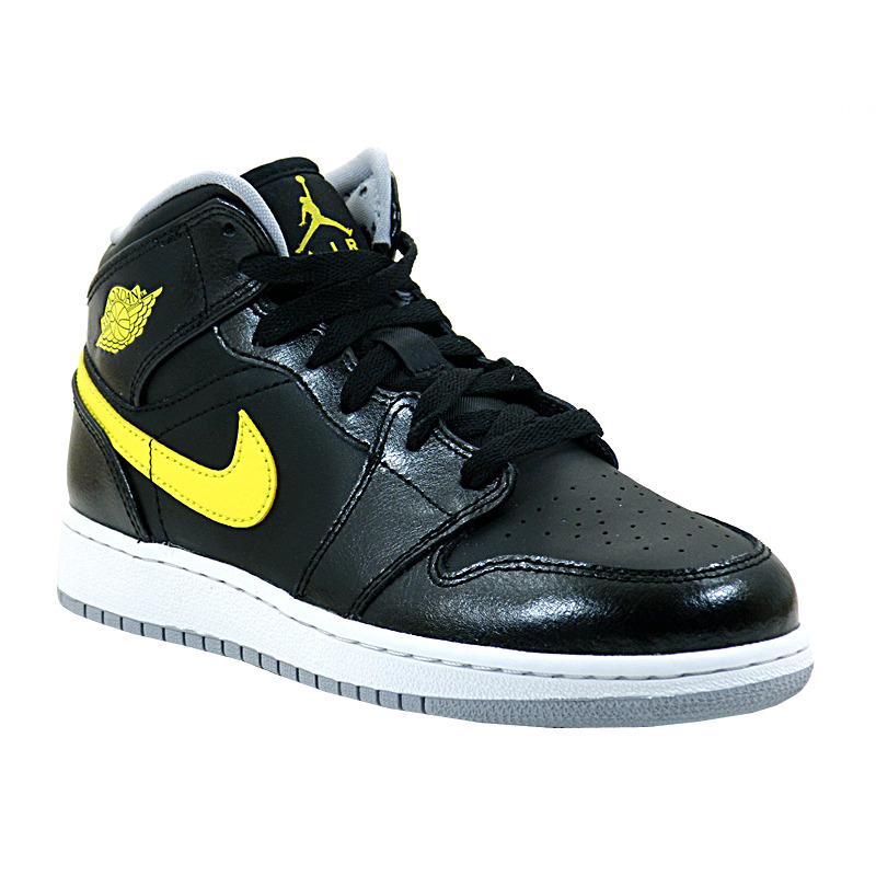 Jordan negro cheap con amarillo