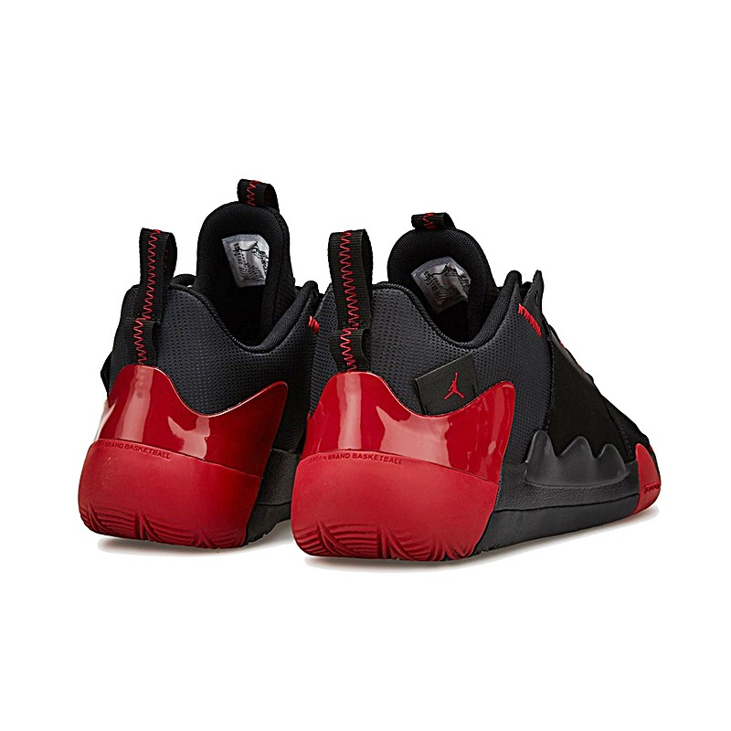 Jordan zoom zero online gravity rojos