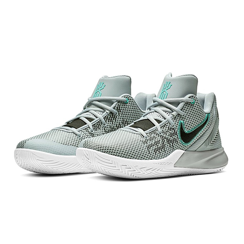 Kyrie Flytrap II Wolf Grey manelsanchez