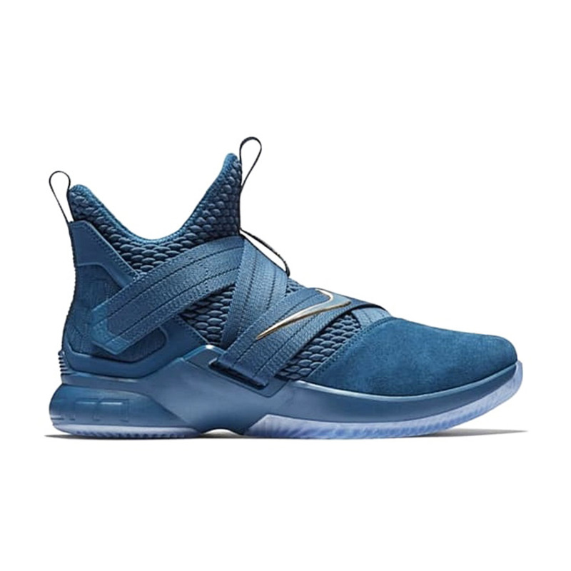 LeBron Soldier XII SFG Sixteen Victories 400