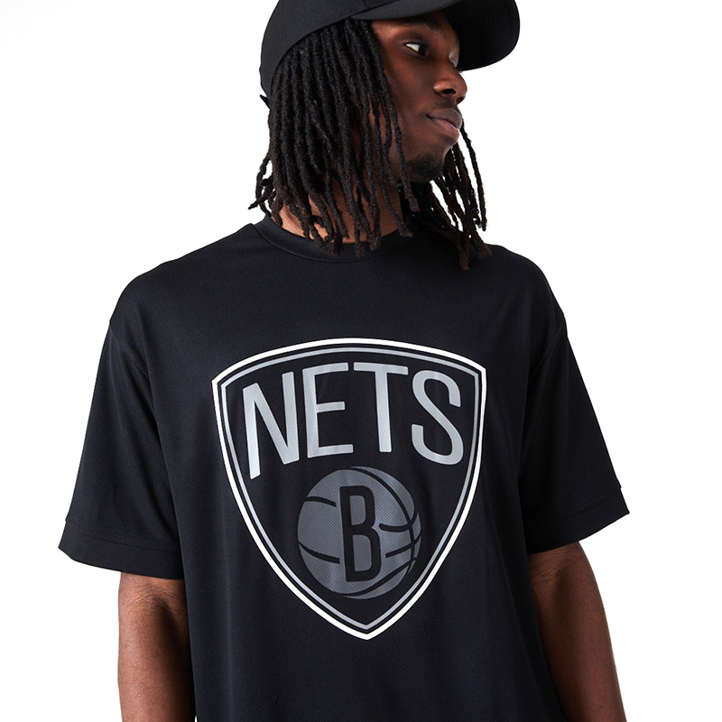 Camiseta New Era Brooklyn Nets NBA Large Team Logo Oversized Negro  B9172_484