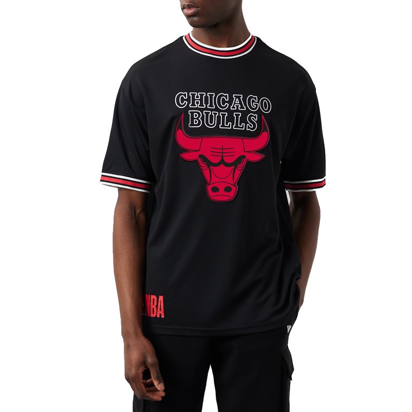 NEW ERA CHICAGO BULLS NBA TEAM LOGO MESH OVERSIZED T-SHIRT BLACK 60357112